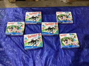 lot 709 image: LOT OF 6 Hasbro Twister Splash  Summer Toys for Kids, 68 x 52 inches