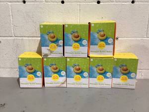 lot 718 image: LOT OF 8 Inflatable Pineapple Bubble Maker Machine - Sun Squad