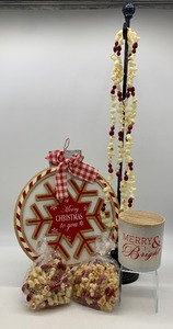 lot 32 image: Christmas Variety including Faux Popcorn Garland, 3 Wick Candle and Sign