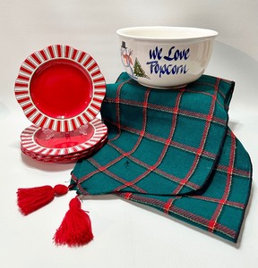 lot 133 image: CLAY DESIGN Hand Painted Popcorn Bowl, Holiday Table Runner and Plate Set
