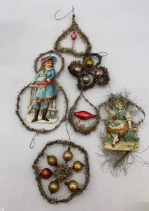 lot 58 image: Antique Victorian Wire Tinsel Ornaments with German Scrap - QTY 6