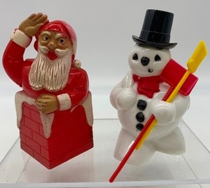 lot 83 image: Pair of Vintage ROSBRO 1950s Plastic CANDY CONTAINERS including Santa and Snowman