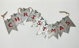 lot 219 image: RUSTIC GALVANIZED Metal Christmas Banner
