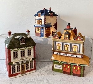 lot 231 image: DEPT. 56 HERITAGE COLLECTION Lighted Dickens Village with Walpole Tailors, Fezziwig Warehouse and Theater