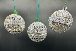 lot 247 image: Trio of MID CENTURY VINTAGE Chirping Ornaments with Original Boxes