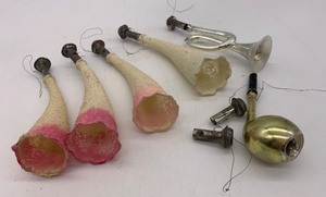 lot 98 image: Vintage Antique Horn Ornaments - QTY 5
