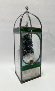 lot 257 image: STAINED GLASS Evergreen Diorama