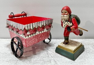 lot 318 image: LEO R. SMITH Santa Figure and Mini Decorative Pushcart #2