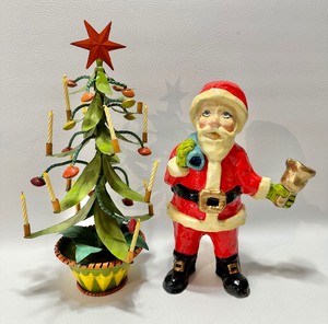 lot 319 image: VINTAGE MID CENTURY Paper Mache SANTA and Rustic Painted Metal CHRISTMAS TREE Candelabra