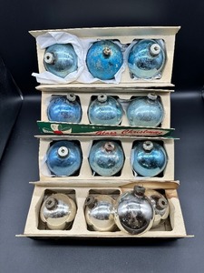 lot 343 image: VINTAGE SHINY BRITE Ornaments - Blue and Silver - QTY 13