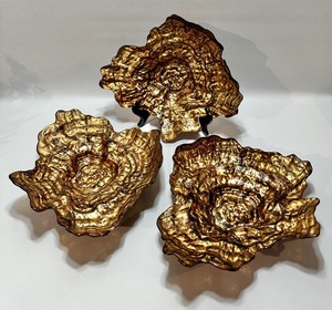 lot 364 image: STUNNING Set of 3 LARGE Iridescent TURKISH ART GLASS Oyster Plates