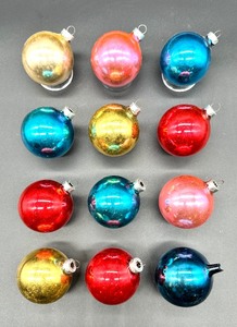lot 273 image: VINTAGE Coby GLASS Ornaments - QTY 12