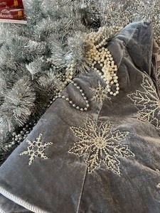 lot 388 image: Silver Sparkle  NEW Christmas Tree Skirt, Tinsel Garland, NIB Glittered Twigs and Pearl Beaded Garland