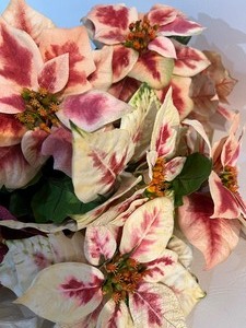 lot 451 image: Assortment of Faux Poinsettia Stems