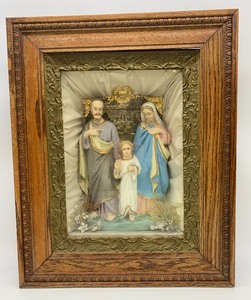 lot 399 image: ANtIQUE Vintage 1800s Pope Pius VII Catholic Shadow Box