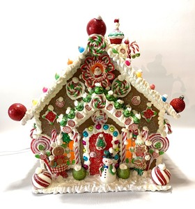 lot 4A image: ADORABLE Handmade Lighted Gingerbread House