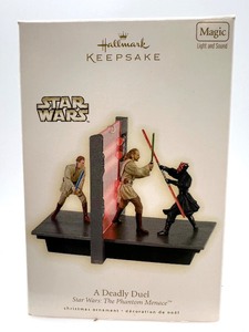 lot 435 image: Hallmark STAR WARS A Deadly Duel Ornament