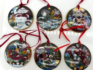 lot 447 image: BING AND GRONDAHL1989 - 1993 Porcelain Christmas Ornaments  - QTY 6