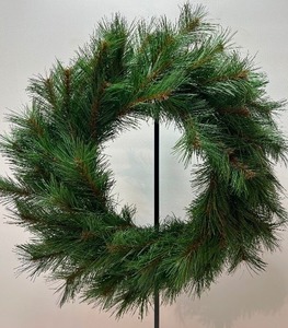 lot 472 image: Faux Pine Wreath #1