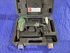 lot 036 image: Masterforce 18-Gauge Narrow Crown Stapler (Model #208-5021) with Carrying Case