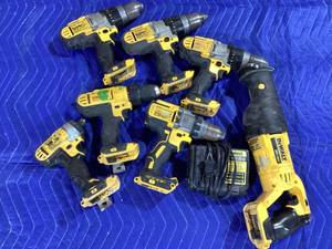 lot 056 image: DEWALT CORDLESS TOOL LOT FOR PARTS OR REPAIR