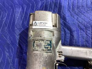 lot 051 image: HITACHI NR83A 21° ROUND HEAD PNEUMATIC FRAMING NAILER