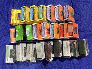 lot 024 image: Assorted Boxes of Trim and Moulding Nails  Stainless Steel, Aluminum, and Painted Finishes