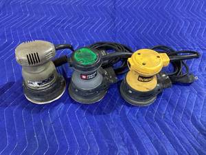 lot 038 image: Lot of 3 Orbital Palm Sanders Porter-Cable Models 333 & 382, DeWalt Model DW421
