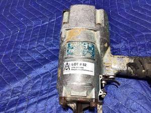 lot 052 image: Hitachi NR83A 3-14 21° Round Head Framing Nailer