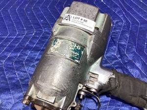 lot 050 image: HITACHI NR83A 21° ROUND HEAD PNEUMATIC FRAMING NAILER