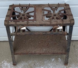lot 14 image: Vintage Griswold Dual Burner Camp Stove