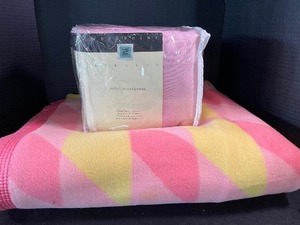 lot 59 image: Full Size Vintage Pink Blanket with Satin Trim and New in Package Set of Pink Flannel Sheets