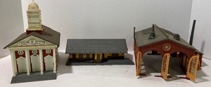 lot 97 image: Model Train Buildings LOT - Engine House, County Courthouse, Depot