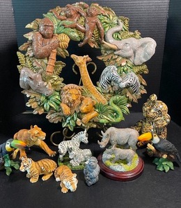 lot 120 image: Ten Piece LOT - African Safari - Ceramic and Resin