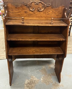 lot 154 image: Vintage Antique Bookcase Topper for HutchDesk