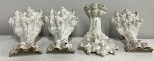 lot 164 image: Set of FournCast Iron Feet for a Clawfoot Bathtub Matching