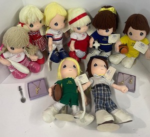 lot 50 image: Precious Moments Sports Dolls,  Athletic Dolls 14 lot of 8 with Bonus Jewelry