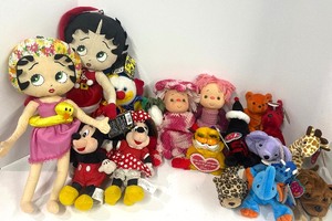 lot 68 image: Betty Boop, Mickey Mouse, Garfield, Misc. Plush Vintage