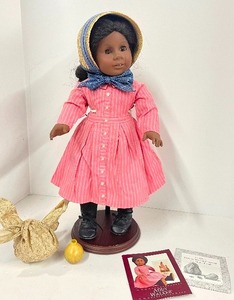 lot 54 image: Vintage American Girl Addy Walker 1993 with Meet Outfit and Book Pleasant Company 1993