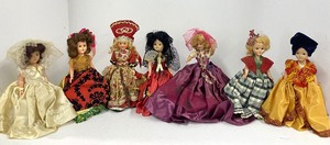 lot 65 image: Brides of All Nations Storybook Dolls by Nancy Ann Sleep Eye Dolls