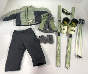 lot 86 image: American Girl Skiing Clothing and Accessories