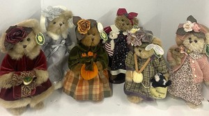 lot 100 image: The Bearington Collection Plush Bears Vintage Lot of 6