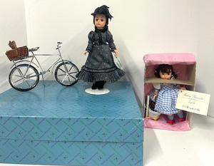 lot 105 image: Madame Alexander Dorothy 1996 and Miss Gulch with Bicycle and Toto 1998 75th Anniversary Legends