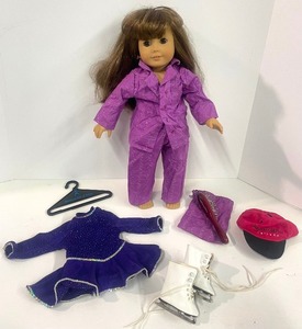 lot 120 image: Pleasant Co. American Girl Doll Retired Brown Hair Brown Eyes with Clothing 18 Doll