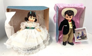 lot 145 image: Madame Alexander Gone with the Wind Scarlett Jubilee Series Rhett and Scarlett