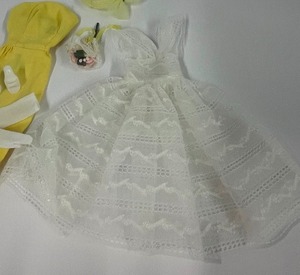 lot 144 image: Orange Blossom #987 Mattel Barbie Outfit 63-64 includes Long White Gloves Complete