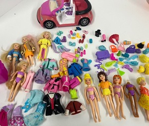 lot 157 image: Large Lot 2000-2009 Mattel Polly Pocket Fashion Pop n Swap Articulated Dolls and Clothing and Accessories