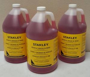 lot 6 image: Stanley (3) Gallons of Pressure Washer Detergent Car & Truck  Part # STCTW004