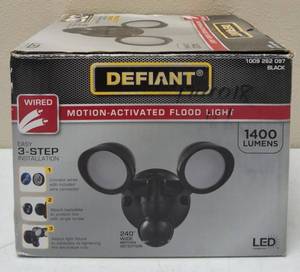 lot 38 image: Defiant  NEW  Motion Activated Flood Light - 1400 Lumens