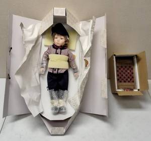 lot 76 image: Franklin Heirloom Perry Porcelain Doll with Coca Cola Crate Checkerboard & Checkers